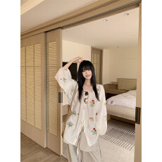 批发实拍实价 韩系重工刺绣碎花薄款<b class='q'>衬衫</b>上衣宽松百搭长袖防晒衫