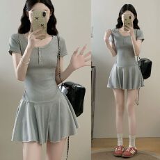 批发实拍大码【两件套】灰色修身短袖连衣裙+短<b class='q'>裤</b>女收腰抽褶A字裙短裙