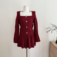 批发ROCHA ROMA红色抹胸针织披肩上衣高腰针织蓬蓬裙套装MISSAS买手店