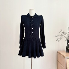 批发迟<b class='q'>伞</b><b class='q'>伞</b>25/fw 优等生公式 藏青色miu系彼得潘领领蝴蝶结针织衫半<b class='q'>裙</b>