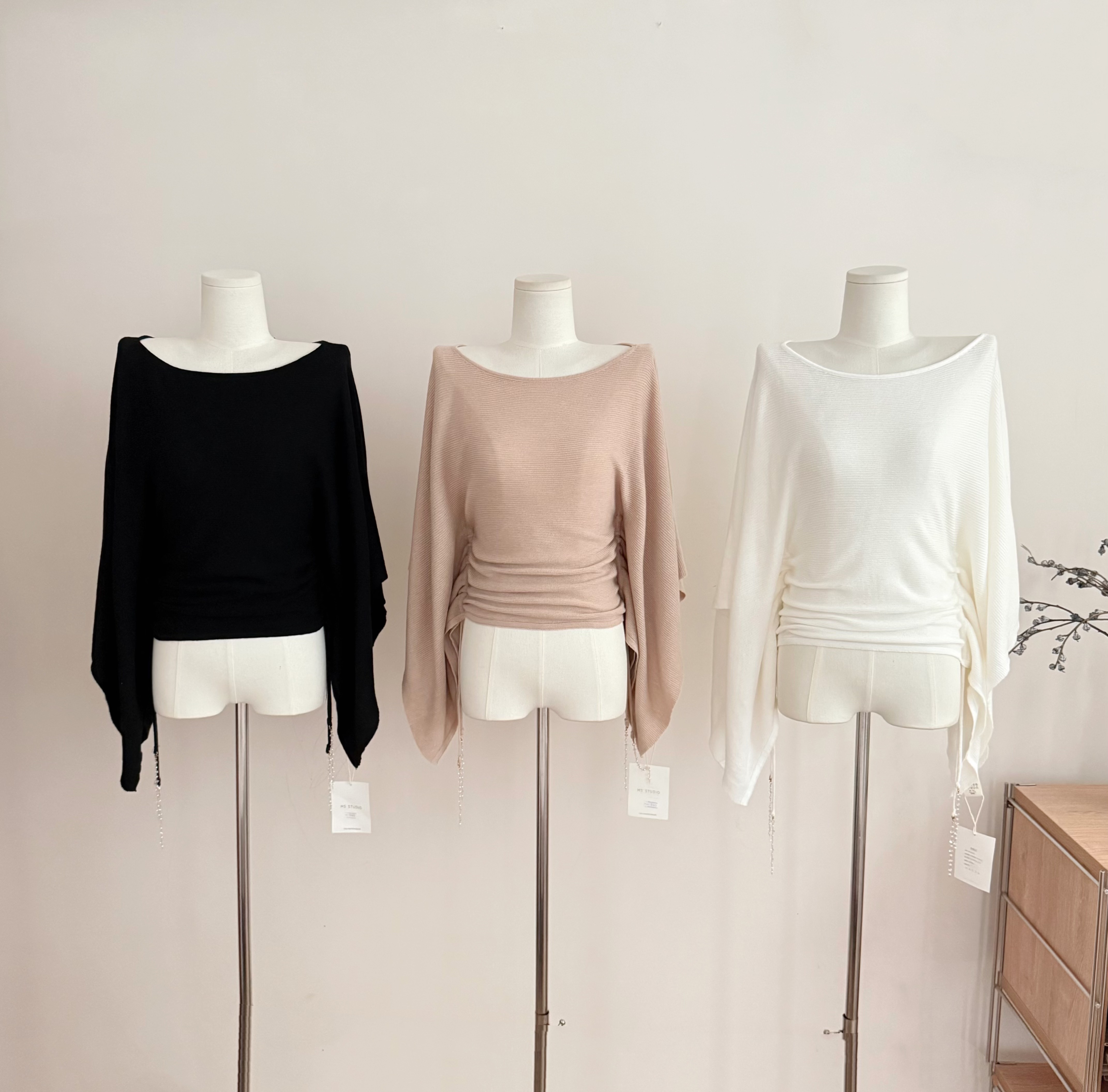 yoli 장 宥 이익 녹색 블루 섬 카키 색 양모 니트 스웨터 여성 봄 미니멀리즘 다용도 슬림해 보이는 비스듬한 어깨 의류