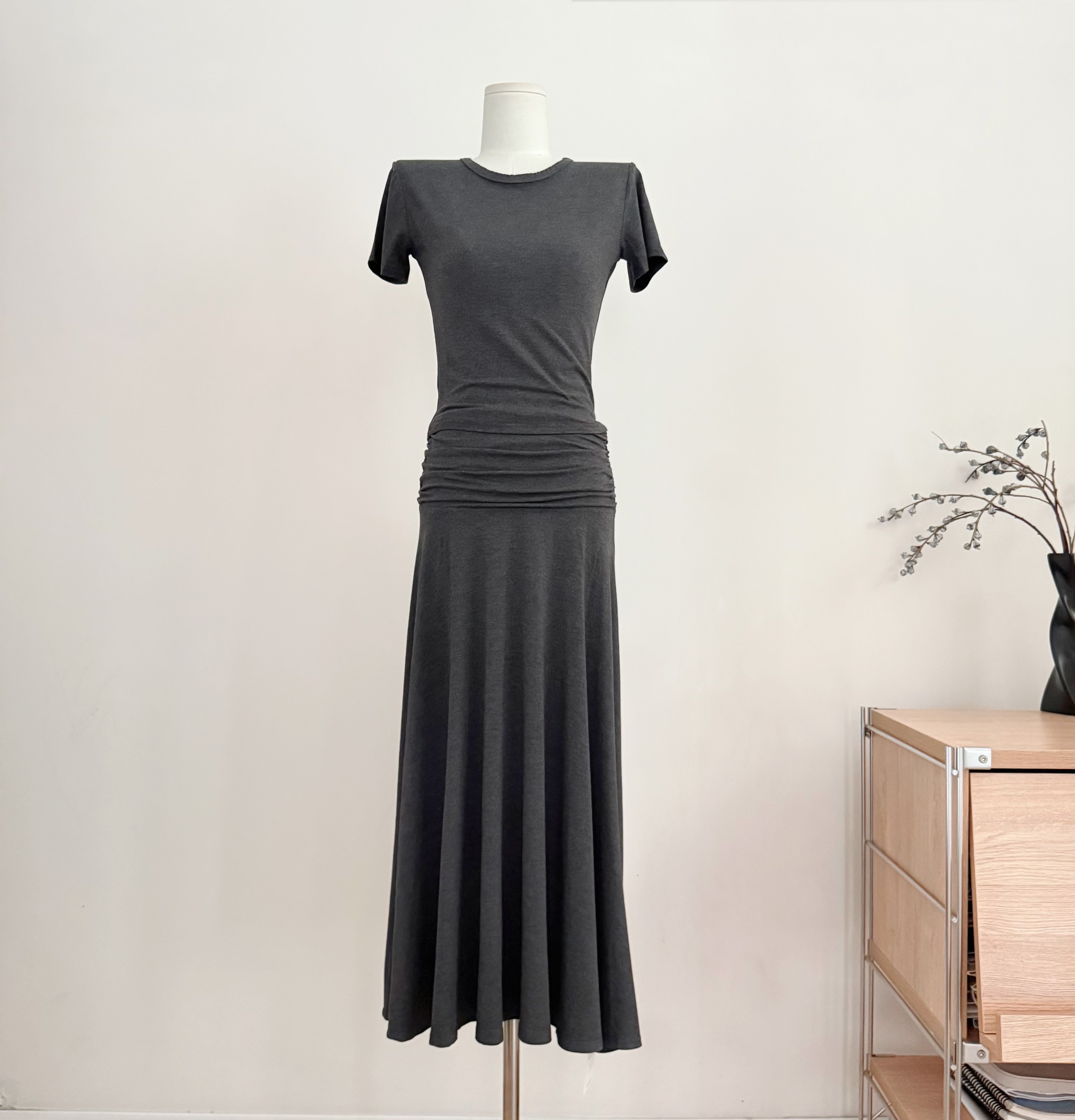 큰 병 맞춤 빛 산소 우유 미끄러짐 세트 그룹 높음 폭탄 몸매 가꾸기 반팔 티셔츠 매우 표지 배 넓적 다리 하이웨이스트 롱 스커트 세트 여성