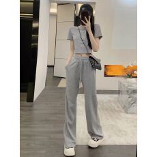 批发灰色<b class='q'>运动服</b>休闲套装女夏季2026新款盐系减龄炸街<b class='q'>短袖</b>阔腿裤两件套