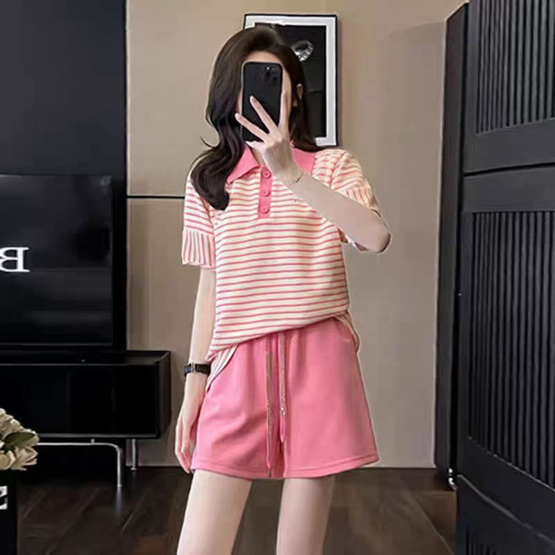 2026 여름 섹션 여성 고급 센스 캐주얼 반바지 세트 패션 외국 가스 연령 감소 슬림해 보이는 표지 고기 투피스 세트 작은 키