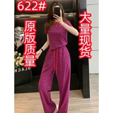 批发2026年时尚韩版条纹休闲运动套装女<b class='q'>夏</b>季圆领T恤阔腿裤显瘦两件套
