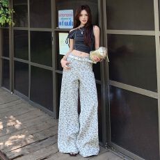 批发2026夏季新款碎花工艺<b class='q'>休闲裤</b><b class='q'>女</b>宽松显瘦百搭直筒阔腿牛仔裤<b class='q'>女</b>