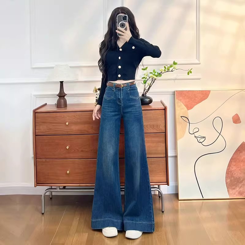 넓은 다리 청바지 여성 봄 가을 겨울 2026 새로운 루즈핏 세련된 트렌드 몸매 가꾸기 다용도 나팔 스트레이트 바지