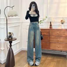 批发阔腿<b class='q'>牛仔裤</b>女春秋季2026新款宽松超火辣妹<b class='q'>韩版</b>独特爆款复古直筒裤
