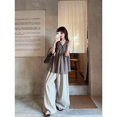 批发实拍实价~韩系<b class='q'>时尚</b>松弛感套装女新款木耳边v领吊带背心阔腿裤套装