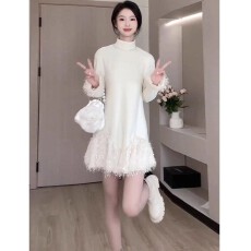 批发小香风内搭高级感<b class='q'>连衣裙</b>2025秋冬新款半高领流苏白色裙子女