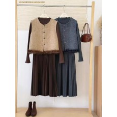 批发官图！2026秋冬新款韩版简约气质鸵鸟毛呢料马甲磨毛拼接毛边马夹