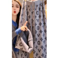 批发2026<b class='q'>秋</b>冬新款撞色软糯舒适毛绒绒显瘦休闲裤直筒拖地长裤女