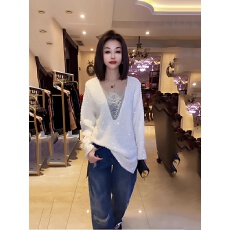 批发高级重工<b class='q'>亮片</b>V领链条领小衫女2026春秋新款宽松遮肉洋气<b class='q'>T</b><b class='q'>恤</b>