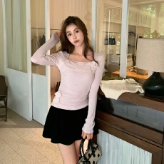 批发法式浪漫温柔网纱<b class='q'>花朵</b>拼接小衫秋季新款百搭上衣