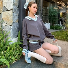 批发2025原版质量秋季运动翻领长袖卫衣+短裤两件套<b class='q'>套装</b>