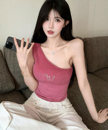 실사 정가 핫걸 그라데이션 색상 행침 염색 핫픽스 비스듬한 어깨 쇼트 스타일 맨위 여성 조끼