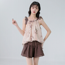 批发赤茶玫瑰 挖肩无抽褶飘带上衣+<b class='q'>百褶</b>高腰短半身裙裤两件套装