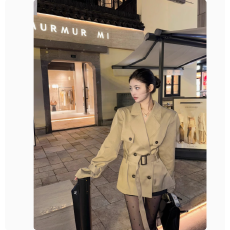 批发高级感风衣外套女秋季新款女装卡其色英伦风小个子收腰短款大衣