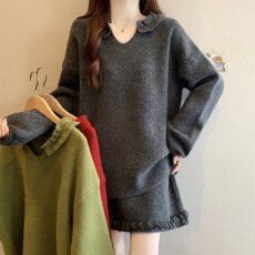 批发实拍大码女装韩系木耳边V领针织套头毛衣胖MM宽松百搭上衣+短裙