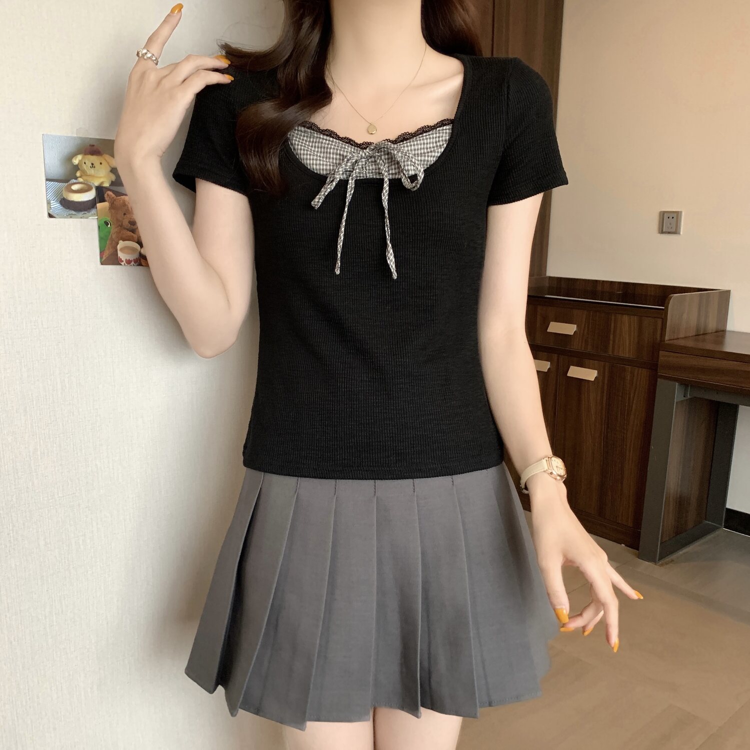 실사 빅 사이즈 여성 의류 페이크 레이어드 광장 칼라 체크무늬 레이스업 티셔츠 지방 mm 몸매 가꾸기 슬림해 보이는 다용도 맨위