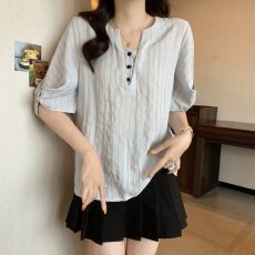 批发实拍大码女装法式宽松慵懒衬衫胖MM气质<b class='q'>通勤</b>蓝色上衣