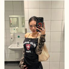 批发美式<b class='q'>街头</b>复古迷彩拼接长袖T恤显瘦修身百搭上衣打底一字肩辣妹潮