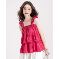 批发小飞袖方格<b class='q'>吊带</b>背心女夏外穿2026年新款甜美百搭蛋糕层娃娃衫上衣