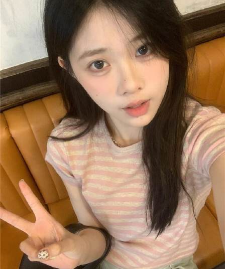 스트라이프 배색 디자인 긍정적 인 어깨 반팔 티셔츠 여성 여름
