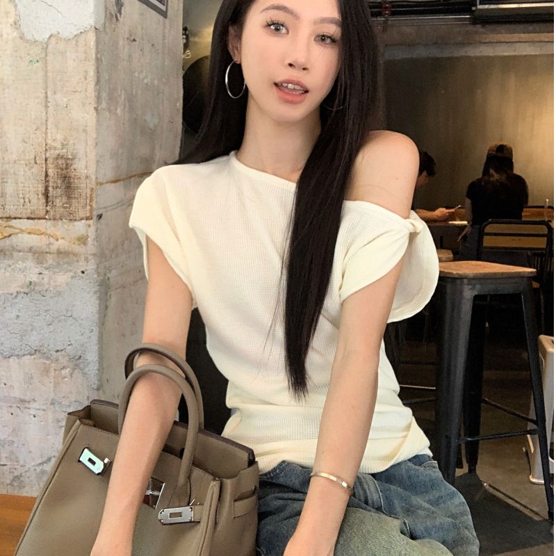 후아 남편 그리드 비스듬한 어깨 반팔 몸매 가꾸기 티셔츠 여성 여름 불규칙 맨위