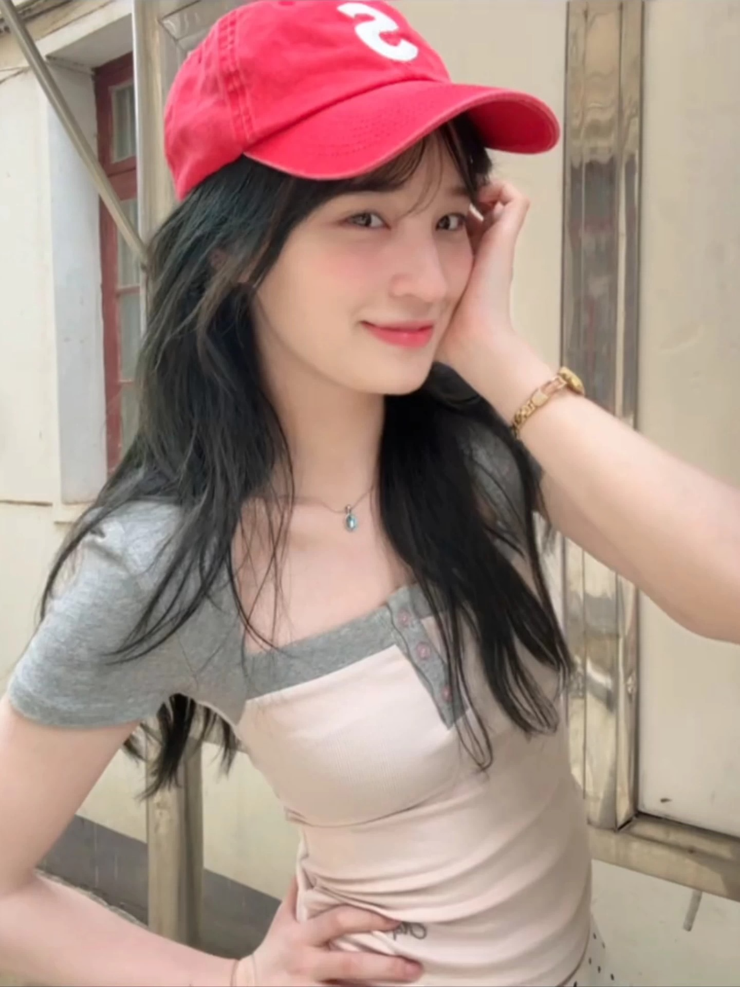 반팔 티셔츠 몸매 가꾸기 페이크 레이어드 광장 칼라