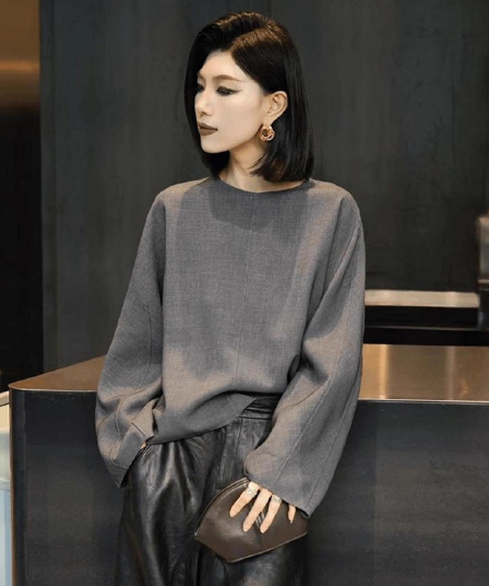 가을 겨울 의류 새로운 유럽 상품 회색 라운드 넥 긴팔 셔츠 미니멀리즘 품격 다용도 루즈핏 캐주얼 고유 한 맨위
