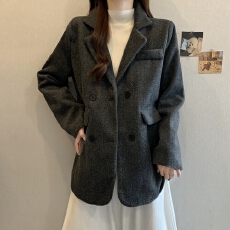 批发实拍冬装新款毛呢外套女<b class='q'>短款</b>小个子高级感西装赫本风厚呢子大衣