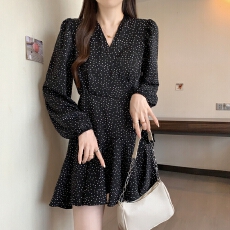 批发春装大码女装桑稚同款波点一片式V领连衣裙系带裙M至4XL200斤