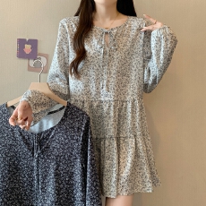 批发秋装实拍大码女装高级感小个子v领碎花<b class='q'>长</b>袖连衣裙