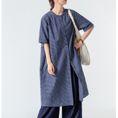 批发夏季新款日系纯棉格子宽松衬衫女大码短袖叠穿蓝色长款衬衣