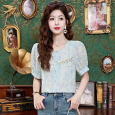 批发实拍2026年夏季<b class='q'>新款</b>法式宫廷重工立体刺绣钩花短袖上衣衬衫