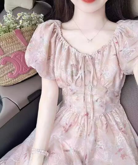 프랑스식 핑크색 꽃무늬 여성 드레스 여름 2026 새로운 작은 키 고급 센스 품격 허리 수축 쉬폰 롱 스커트