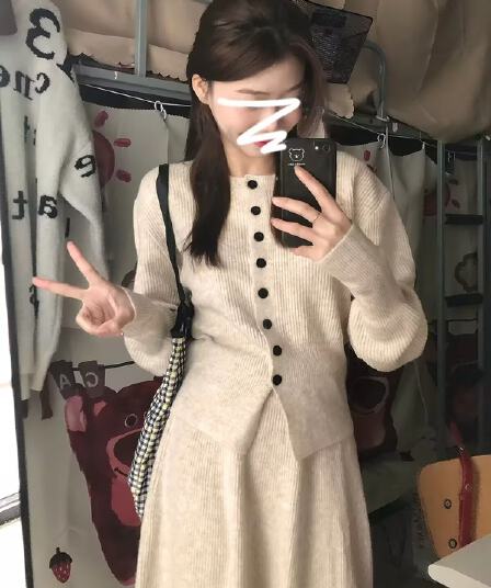 한 부서 고급 센스 니트 여성 드레스 2026 새로운 패션 품격 롱 스커트 가을 겨울 ootd 착용 가져 가라. 전체 집합