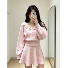 批发两件套甜辣妹立体花朵开衫毛衣韩日ootd搭配A字裙2026秋冬新