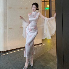 批发新中<b class='q'>复古</b>式国风花色纯欲气质缎面旗袍连衣裙+雪纺防晒开衫