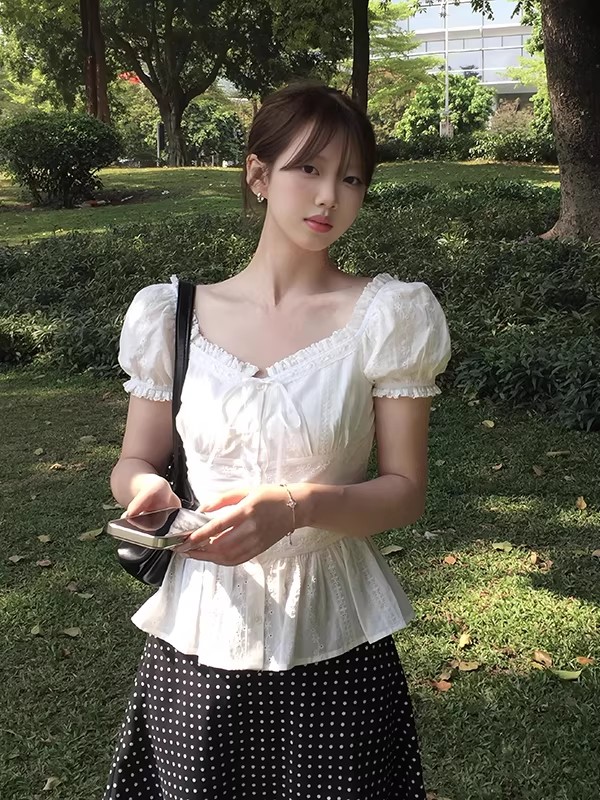 빅 사이즈 프랑스식 달콤한 스타일 화이트 거품 소매 레이스업 맨위 여성 봄 여름 마이크로 지방 mm 허리 수축 다용도 반팔 티셔츠