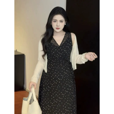 批发<b class='q'>大码</b><b class='q'>女装</b>设计感波点雪纺连衣裙2026夏季微胖mm显瘦<b class='q'>长袖</b>开衫两件套