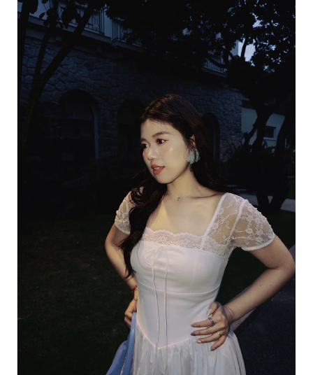 마이크로 지방 빅 사이즈 지방 mm 패션 품격 Chic 고유 한 화이트 레이스 조각 드레스 롱 스커트 여름