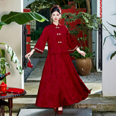 批发实拍新中式喜庆重工刺绣提花上衣改良<b class='q'>半身裙</b>套装婚庆礼服两件套