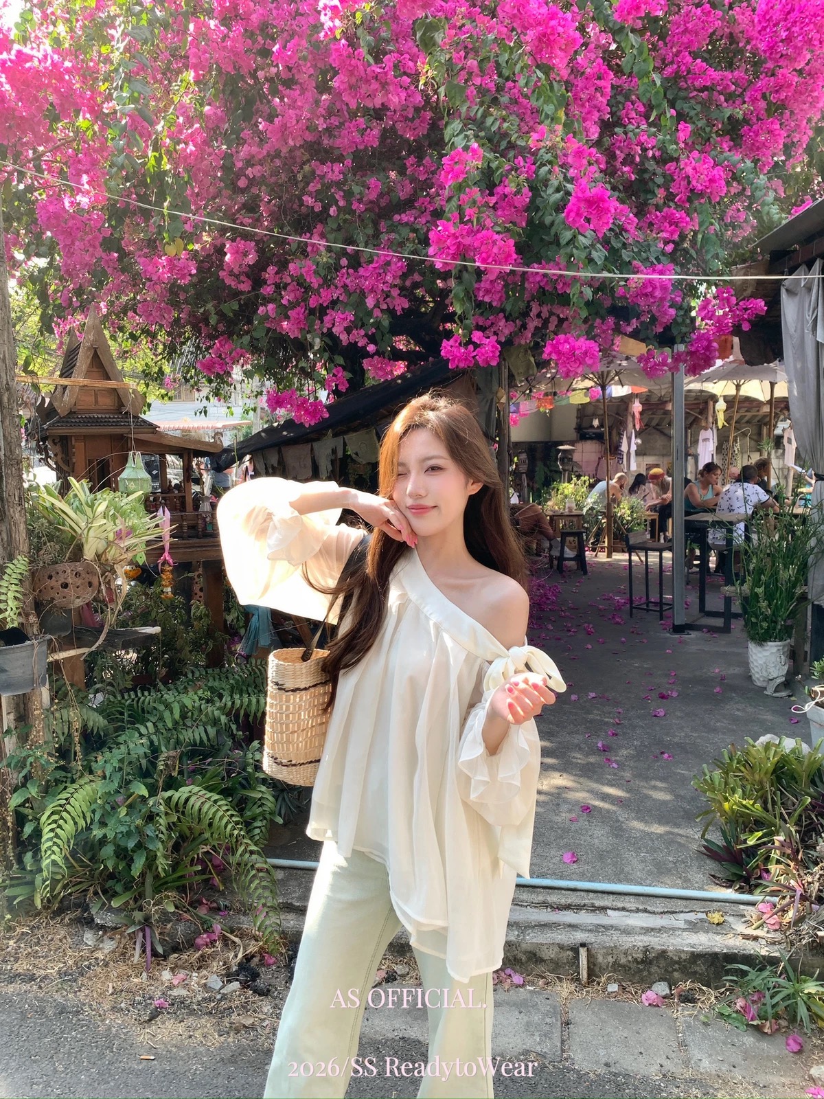불규칙 나비 매듭 한 단어 비스듬한 어깨 긴팔 작은 셔츠 맨위 이른 봄