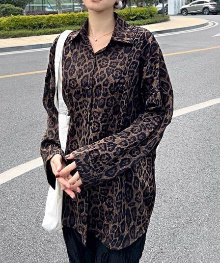 원본 원단 에디션 모양 좋은 느낌 긍정적 인 아메리칸 레트로 레오파드 무늬 여성 셔츠 가을 새로운 오픈 가디건 맨위