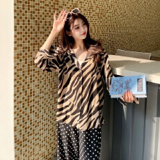 批发<b class='q'>大码</b>女装中长款斑马纹衬衫遮屁股胖mm遮肉显瘦<b class='q'>雪纺</b>衬衣