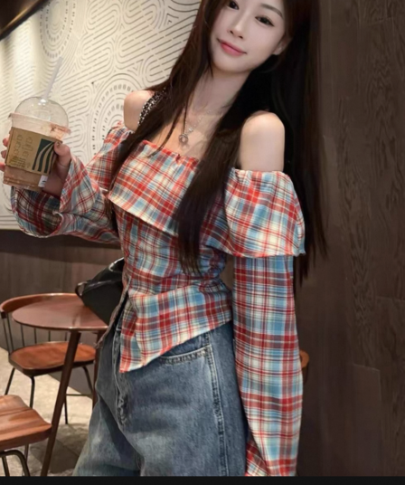 2026 오프숄더 프릴 체크무늬 긴팔 셔츠 여성 의류 이른 봄 새로운 도파민 슬림해 보이는 오프숄더 맨위