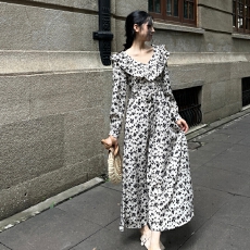 批发2026 法式浪漫秋季新款轻奢<b class='q'>高端</b>气质时尚碎花长袖连衣