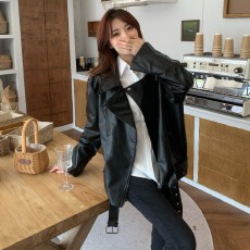 批发酷风黑色翻领长袖宽松短款机车皮衣 显瘦气质<b class='q'>通勤</b>